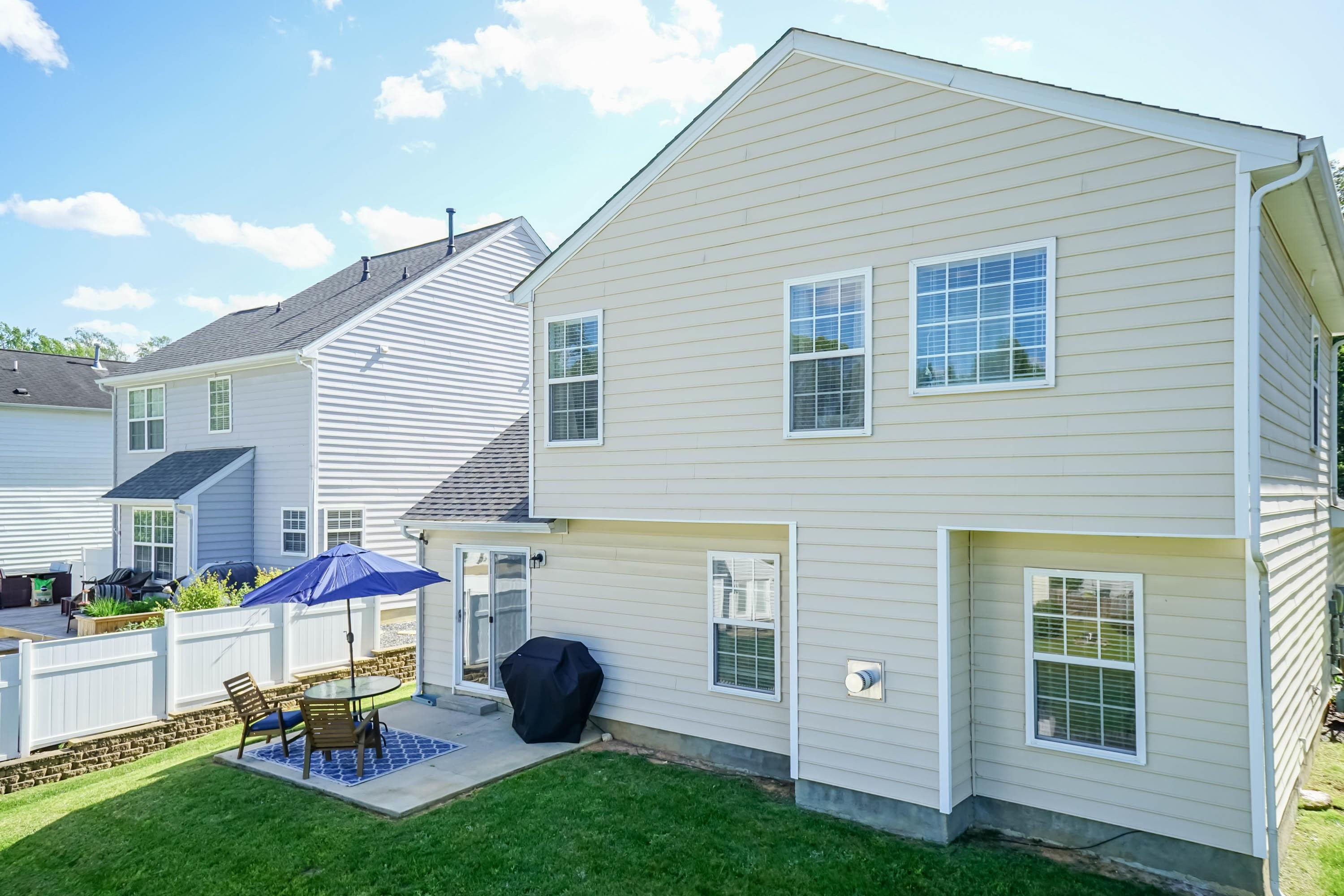 131 River Pearl Street