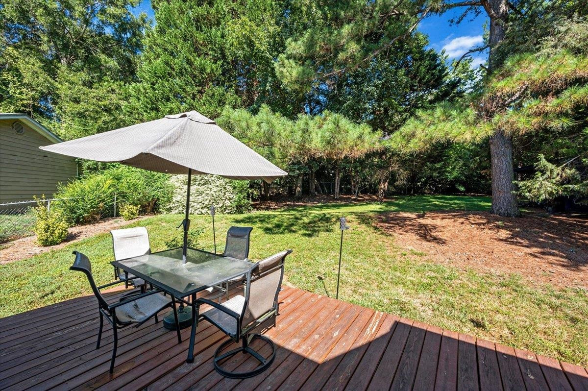 5801 Iris Lake Court