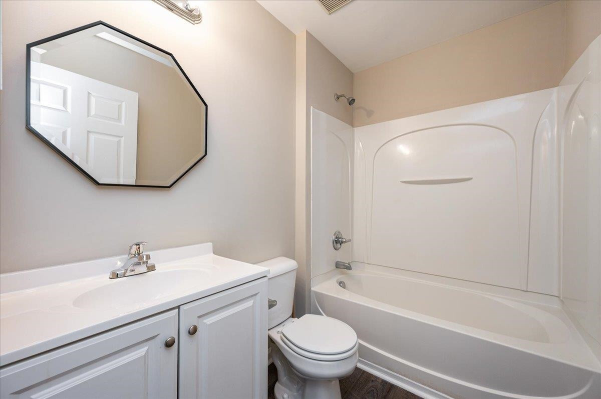 1210 Canyon Rock Court # 103
