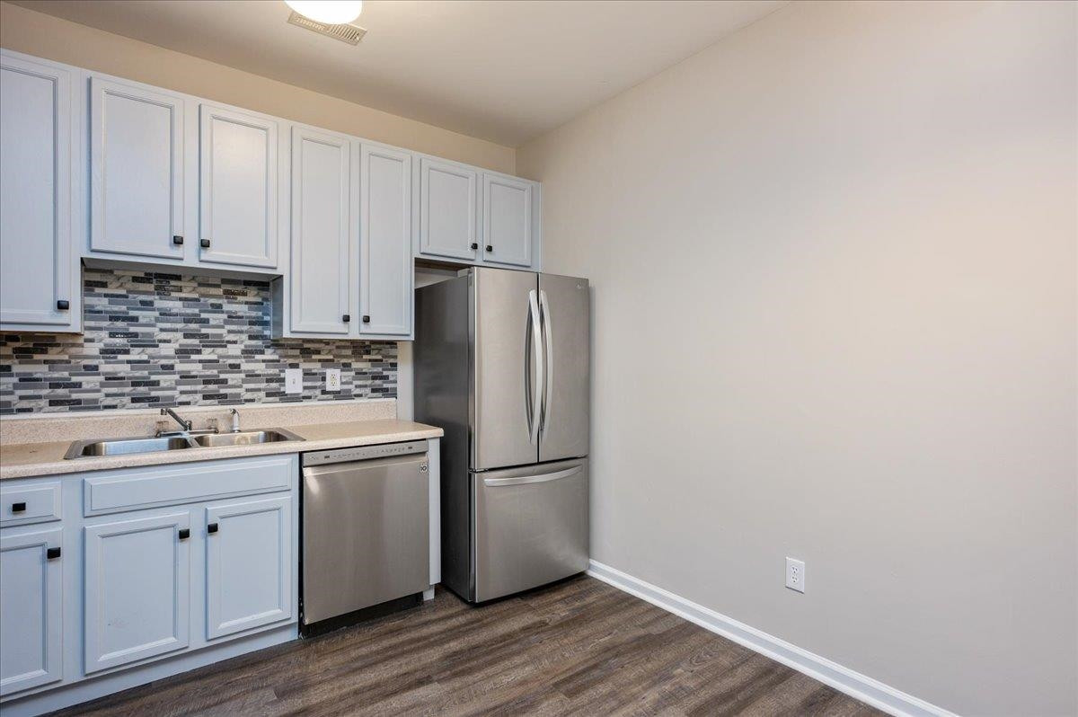 1210 Canyon Rock Court # 103