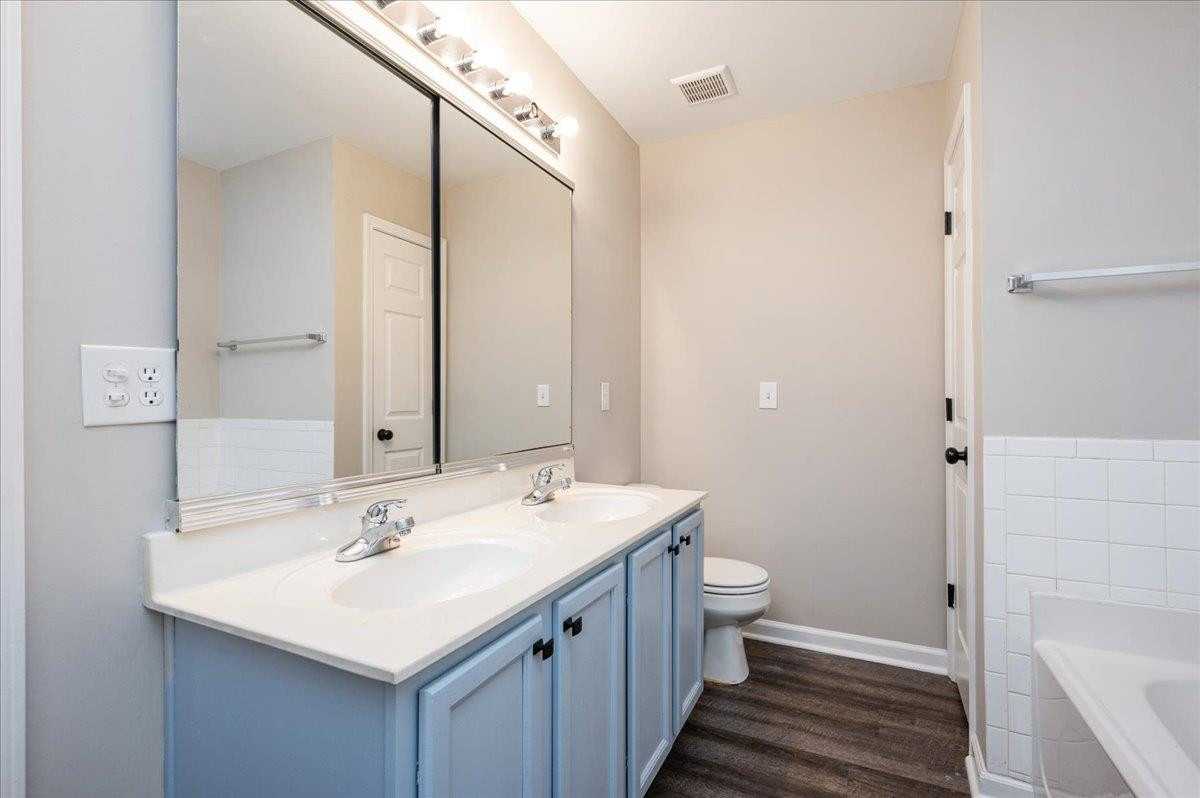 1210 Canyon Rock Court # 103
