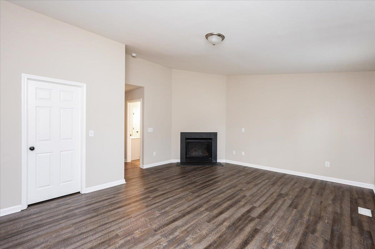 1210 Canyon Rock Court # 103