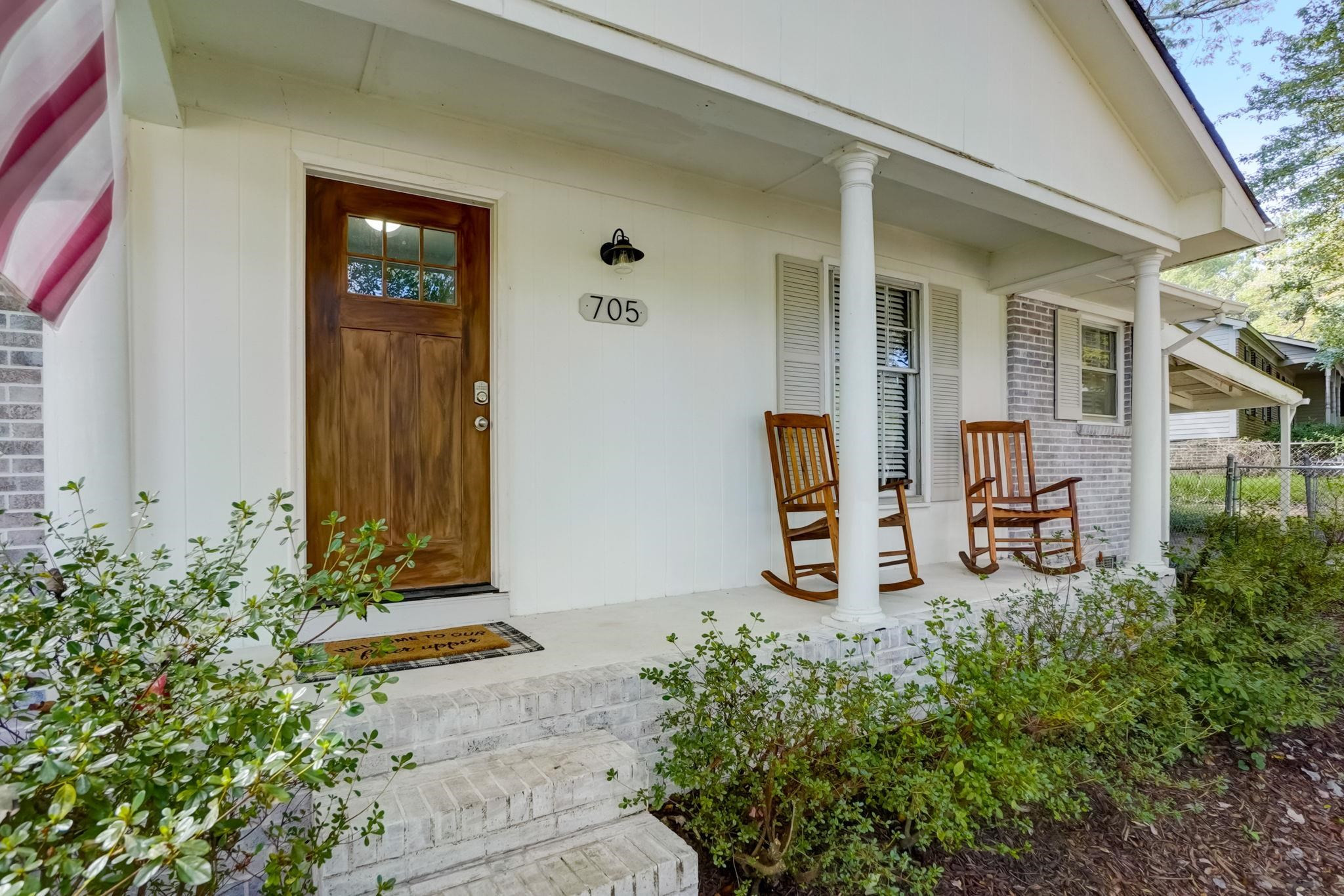 705 Northclift Drive