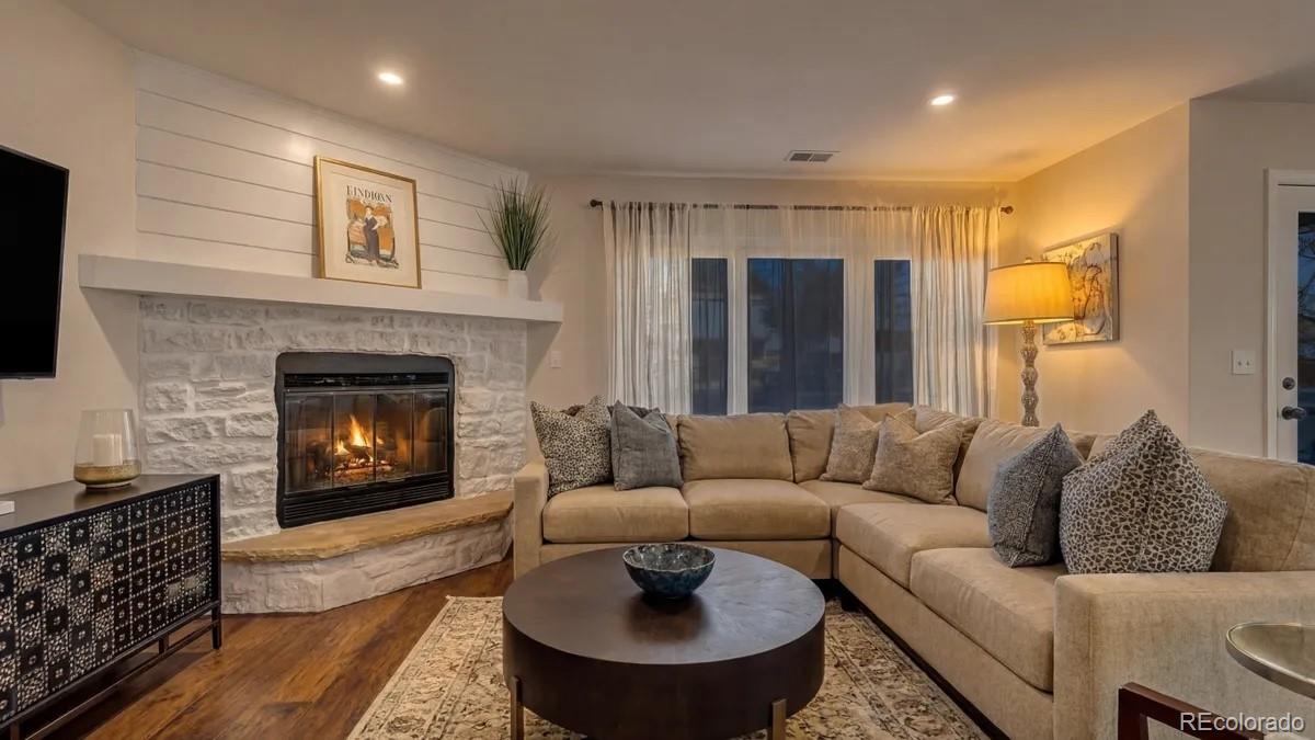 3600 S Pierce Street Unit: 2-102