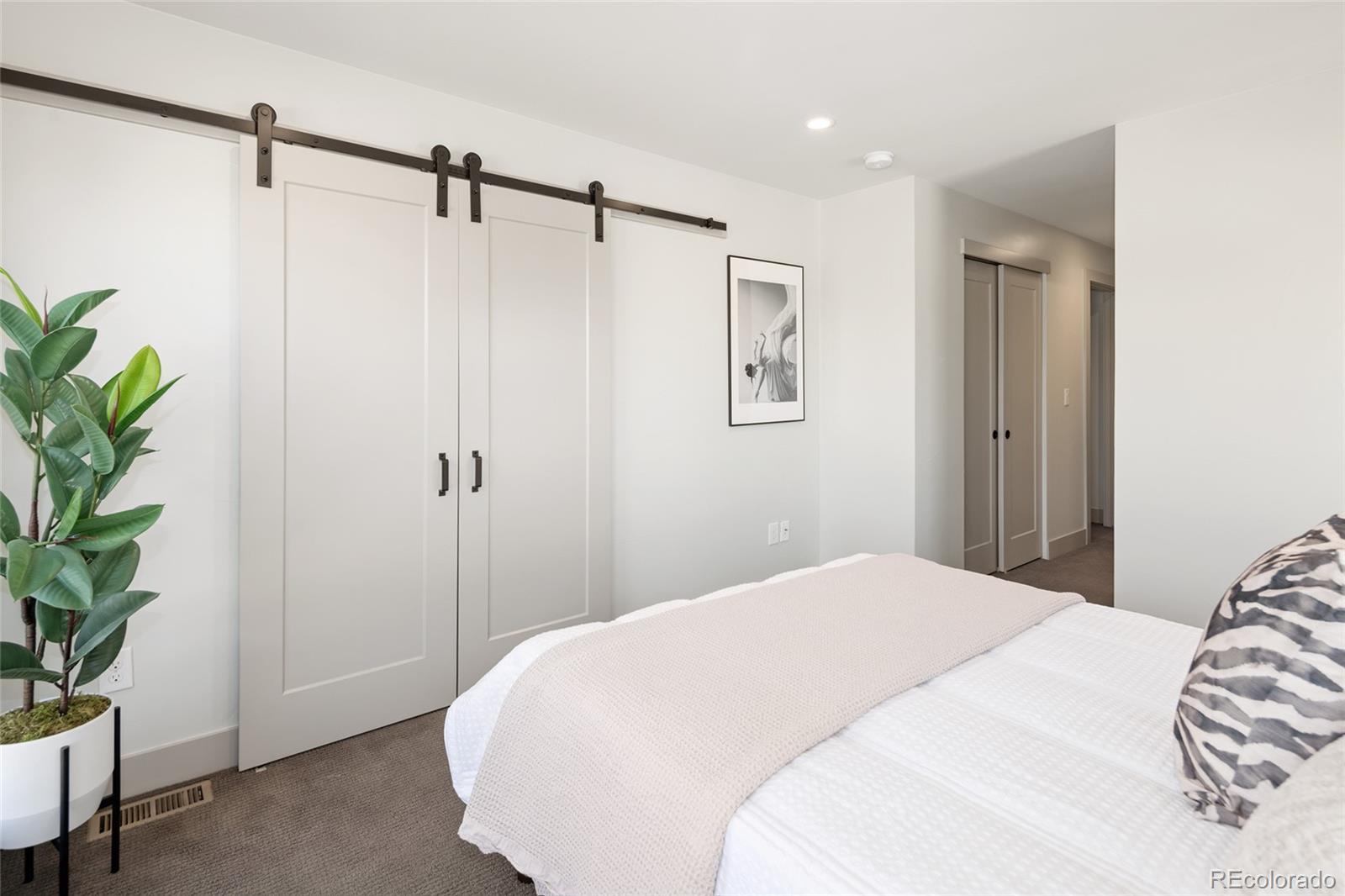 405 Harrison Street Unit: 3