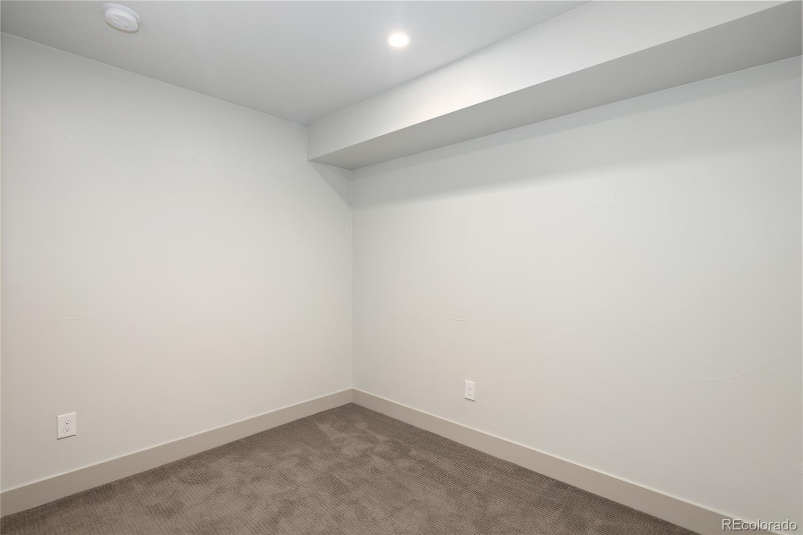 405 Harrison Street Unit: 3