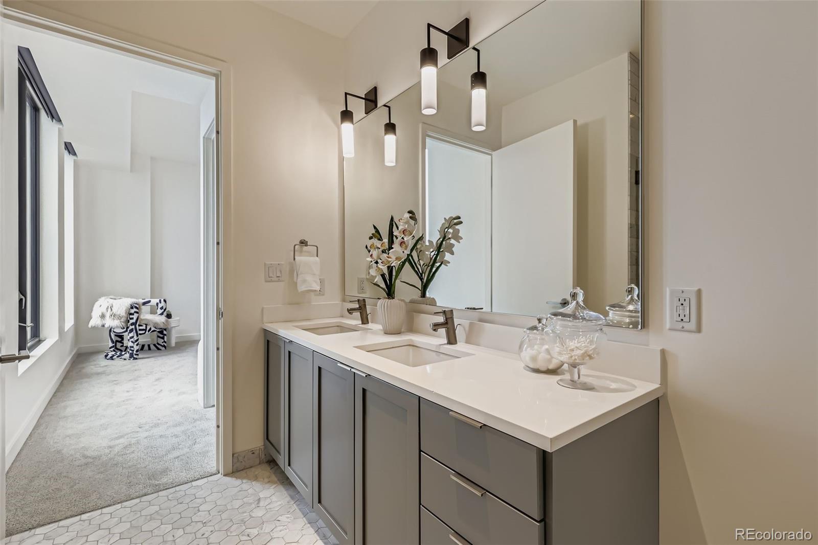 1750 Wewatta Street Unit: 1821