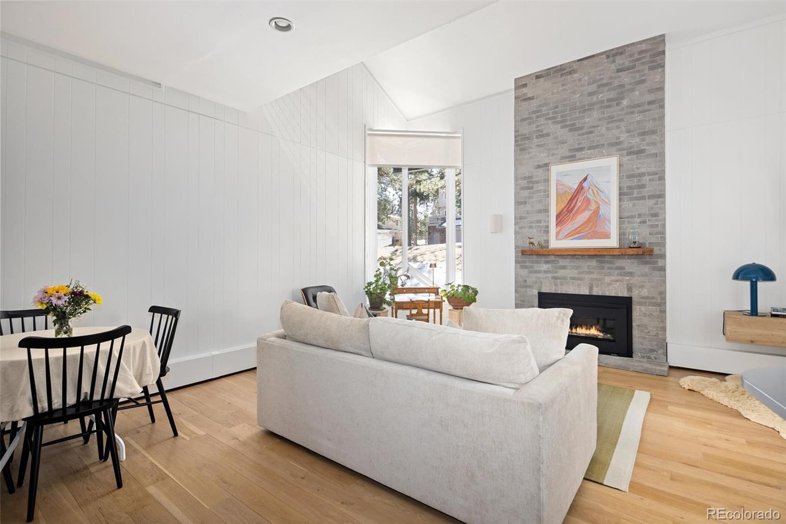 2378 Hearth Drive Unit: 19