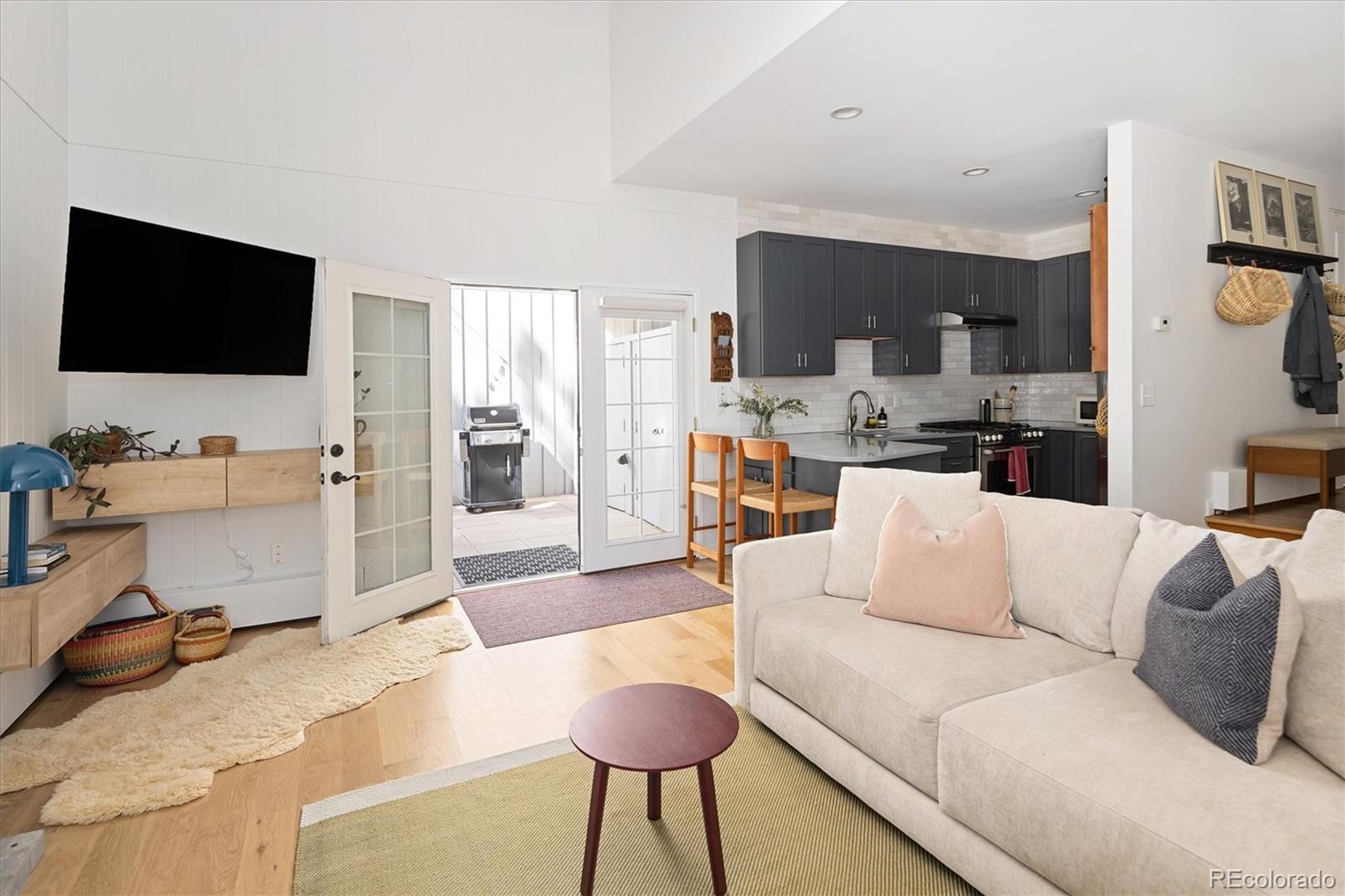 2378 Hearth Drive Unit: 19