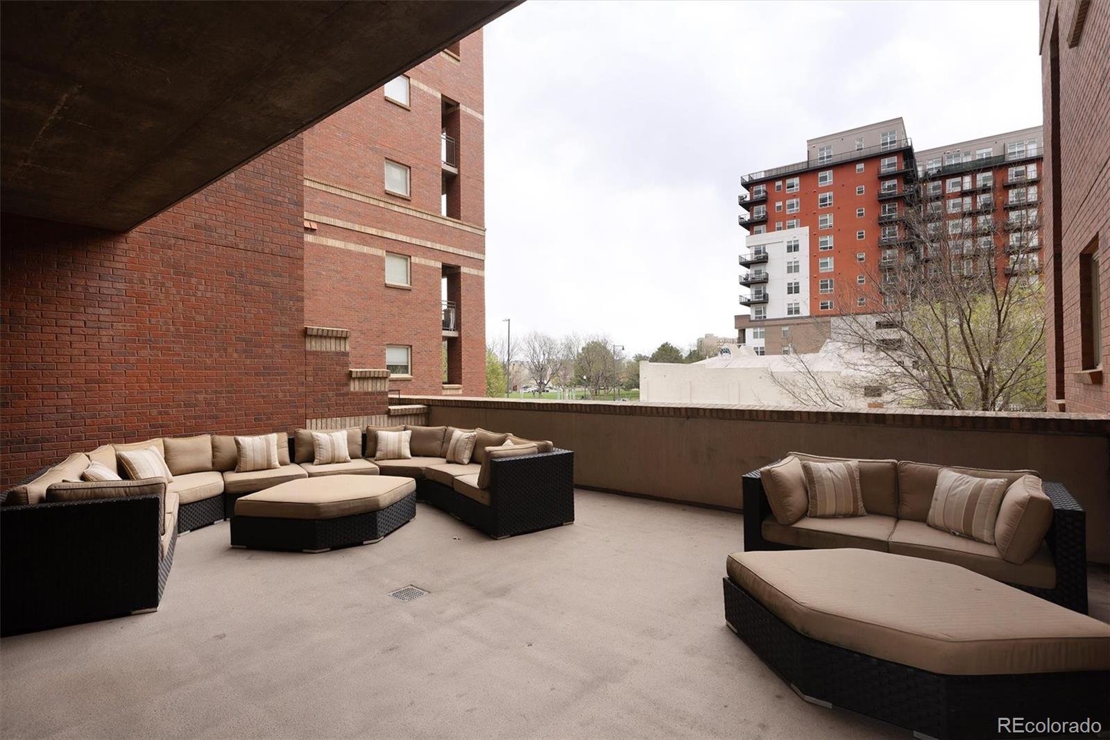 1975 N Grant Street Unit: 229