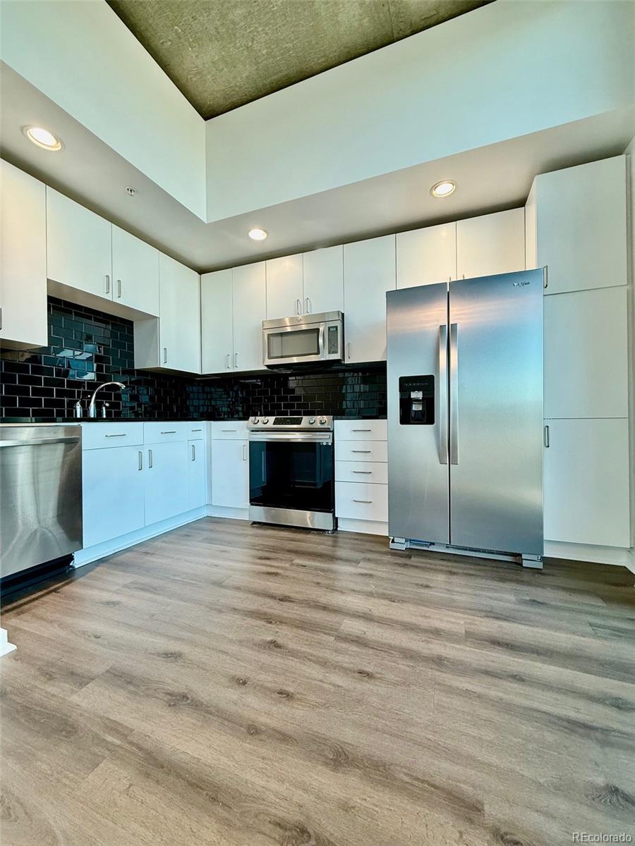 1700 Bassett Street Unit: 2115