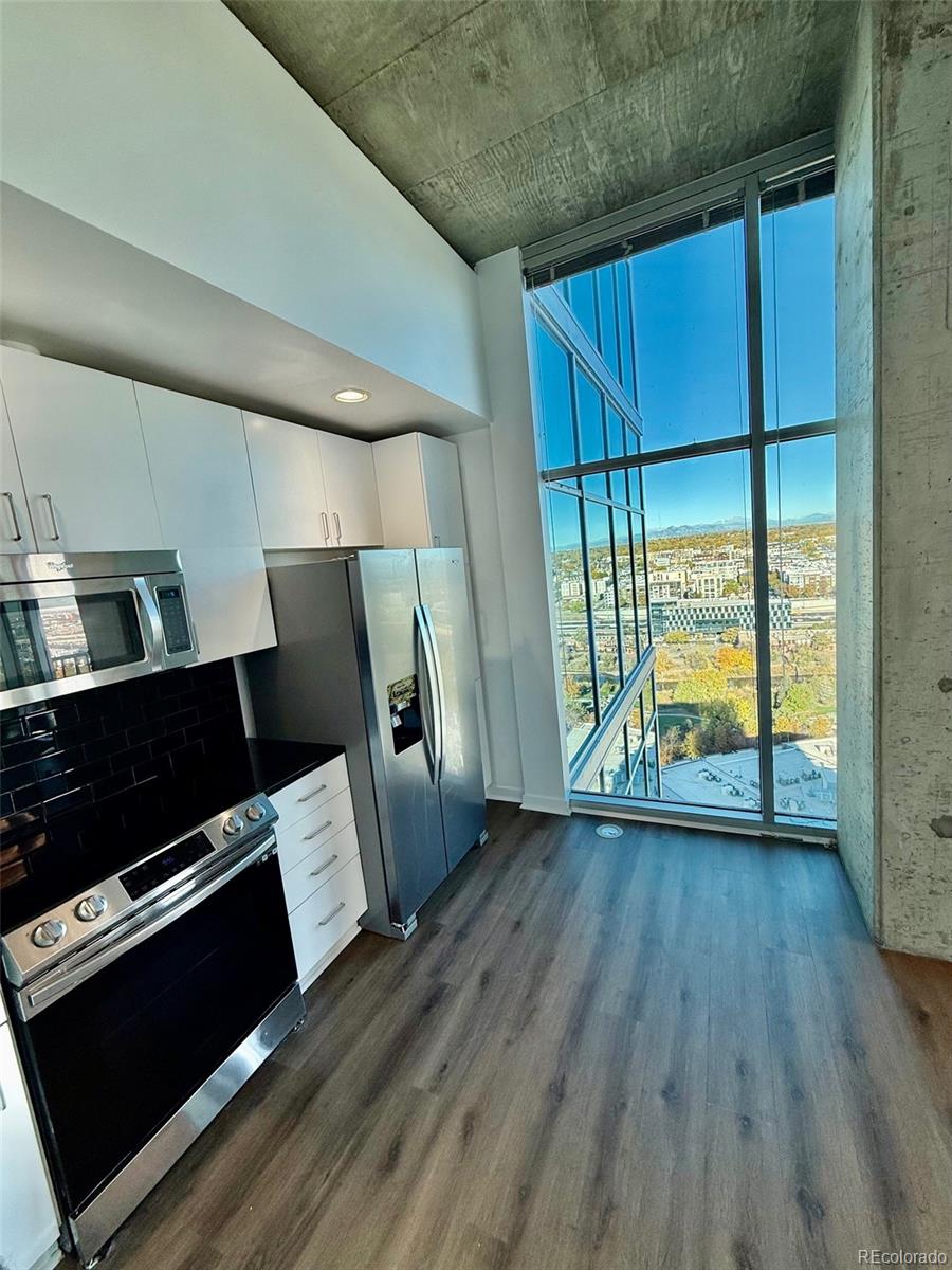 1700 Bassett Street Unit: 2115