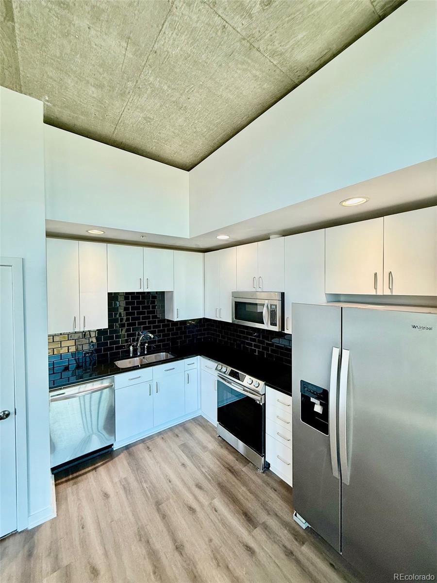 1700 Bassett Street Unit: 2115