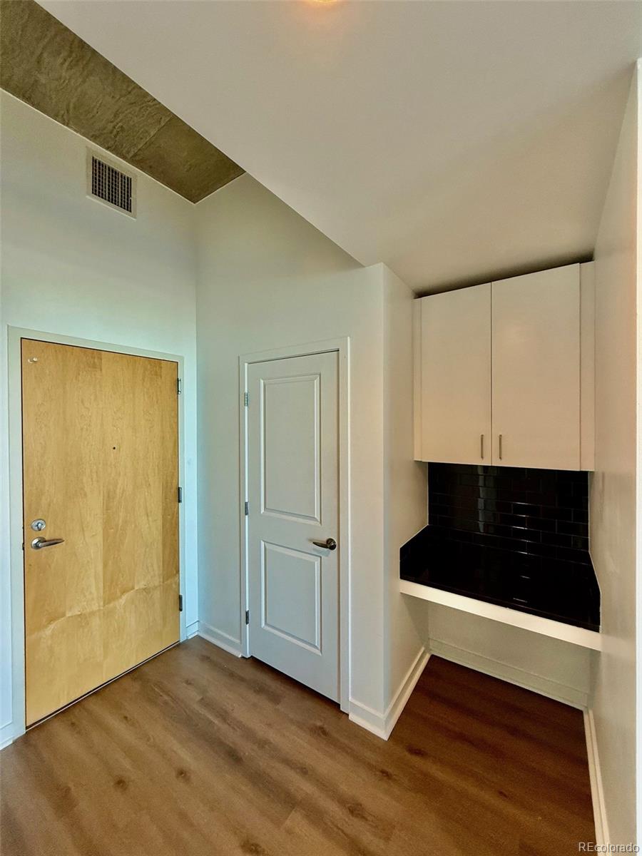 1700 Bassett Street Unit: 2115