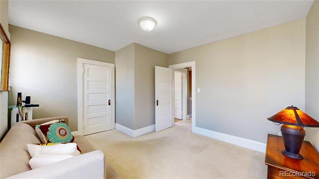 2062 Eudora Street