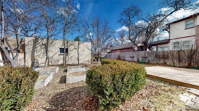 2062 Eudora Street