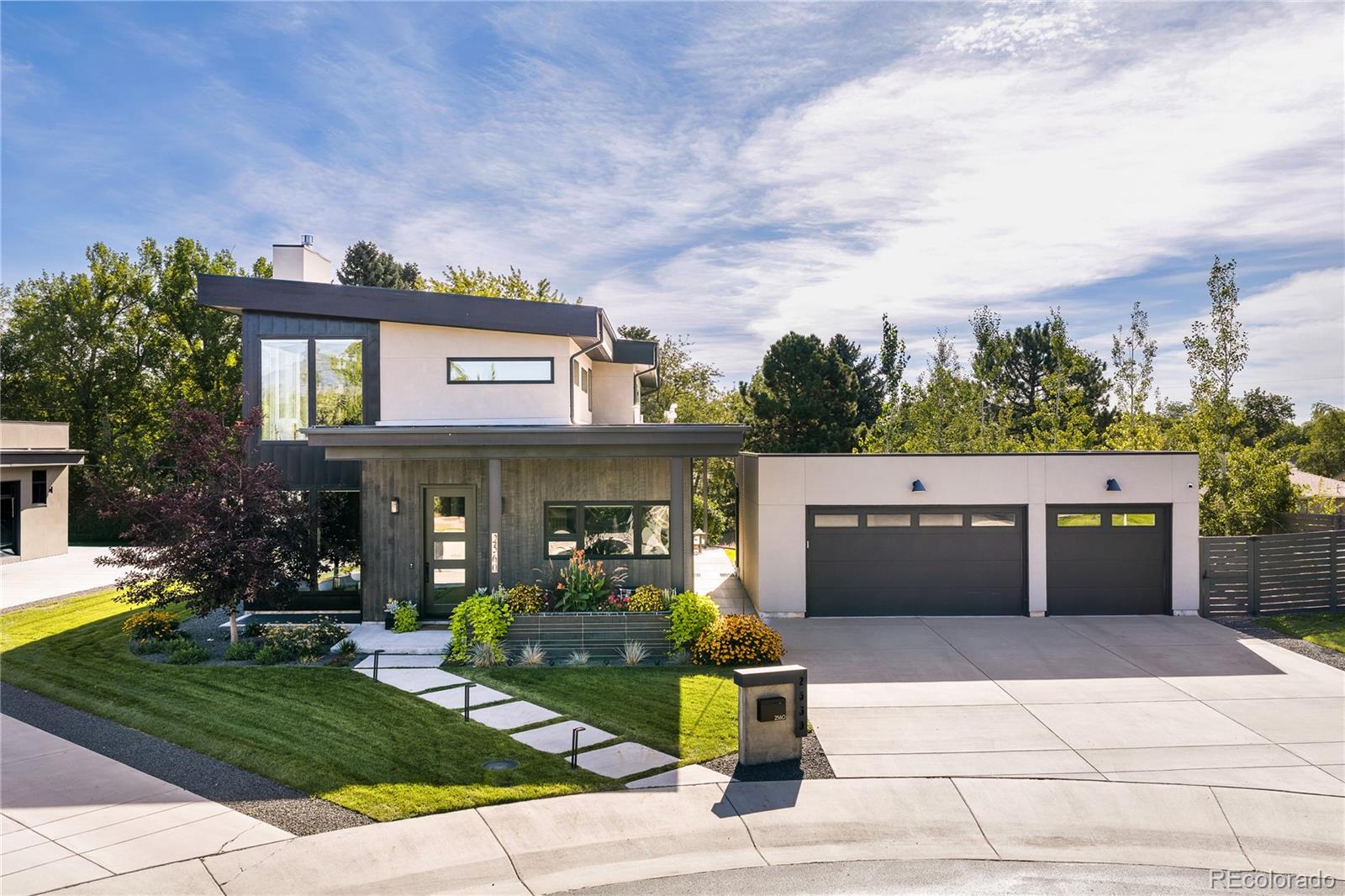2560 Newcombe Way