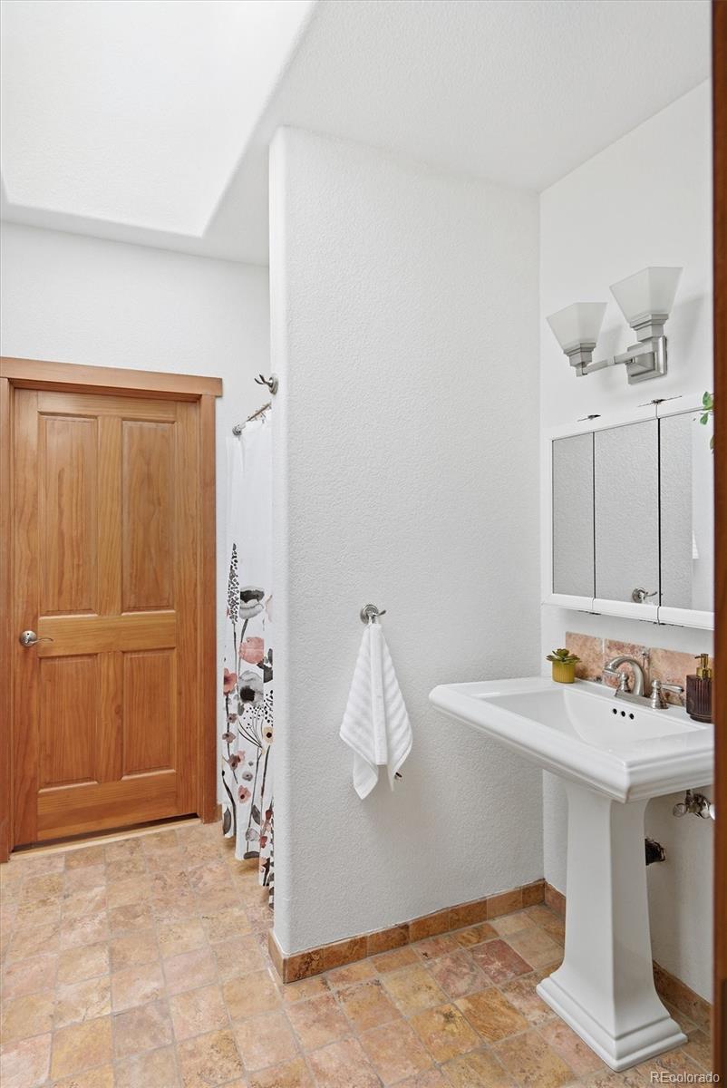 1835 S Milwaukee Street