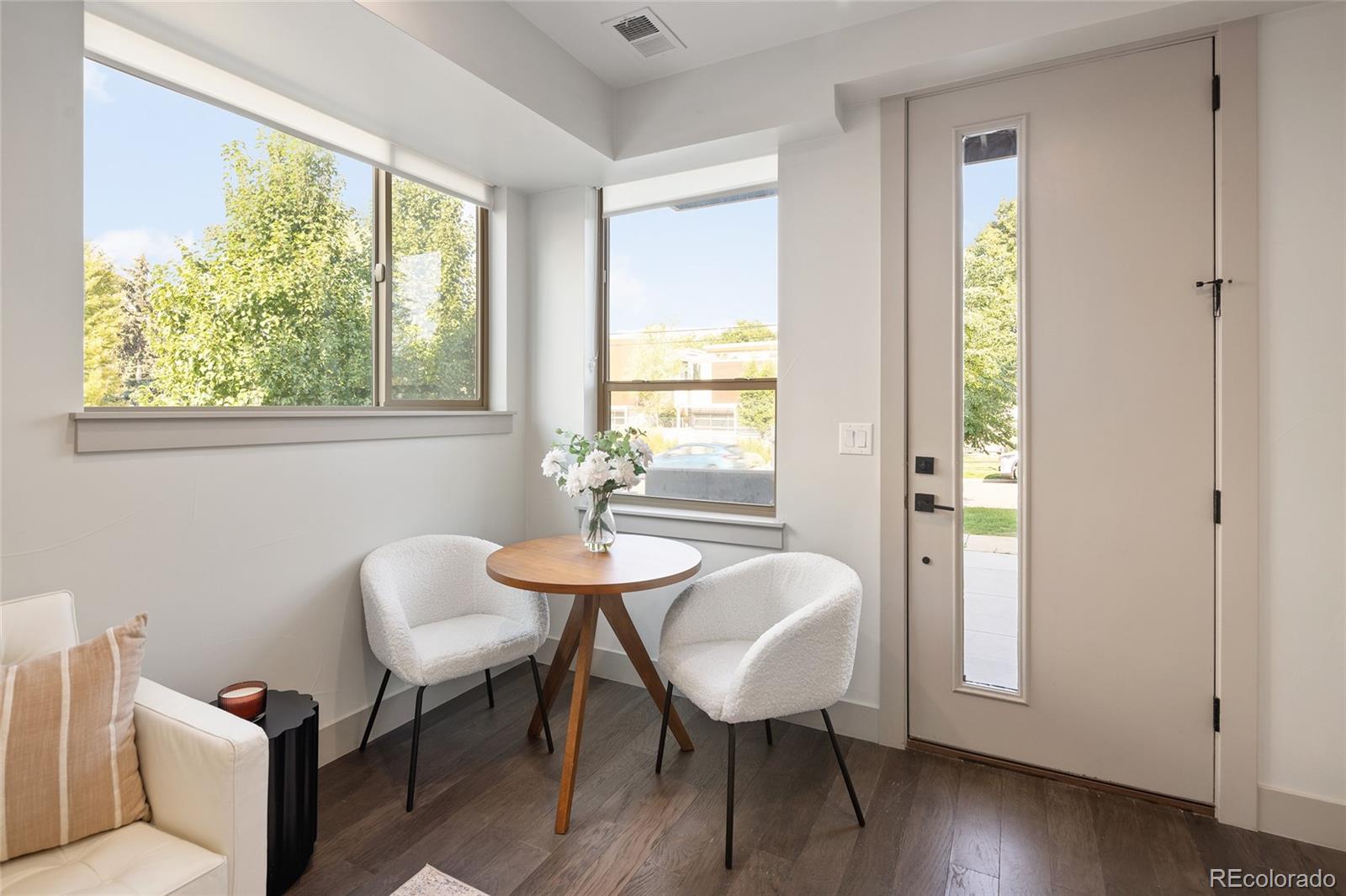 405 Harrison Street Unit: 3
