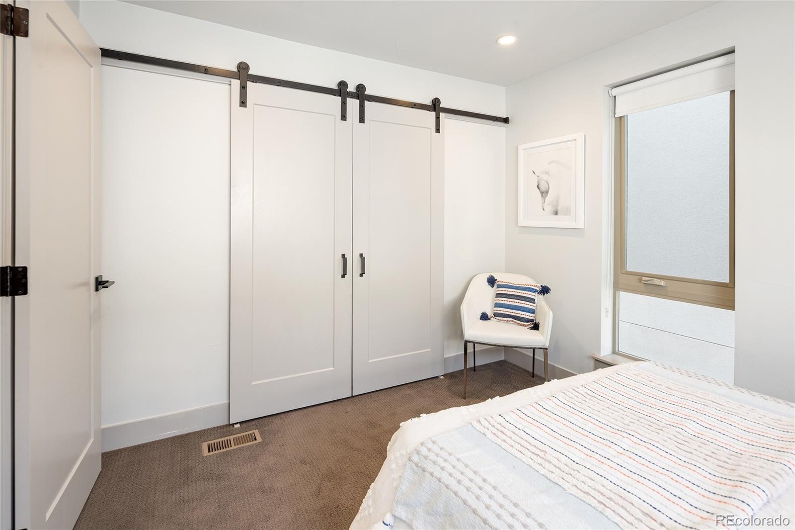 405 Harrison Street Unit: 3