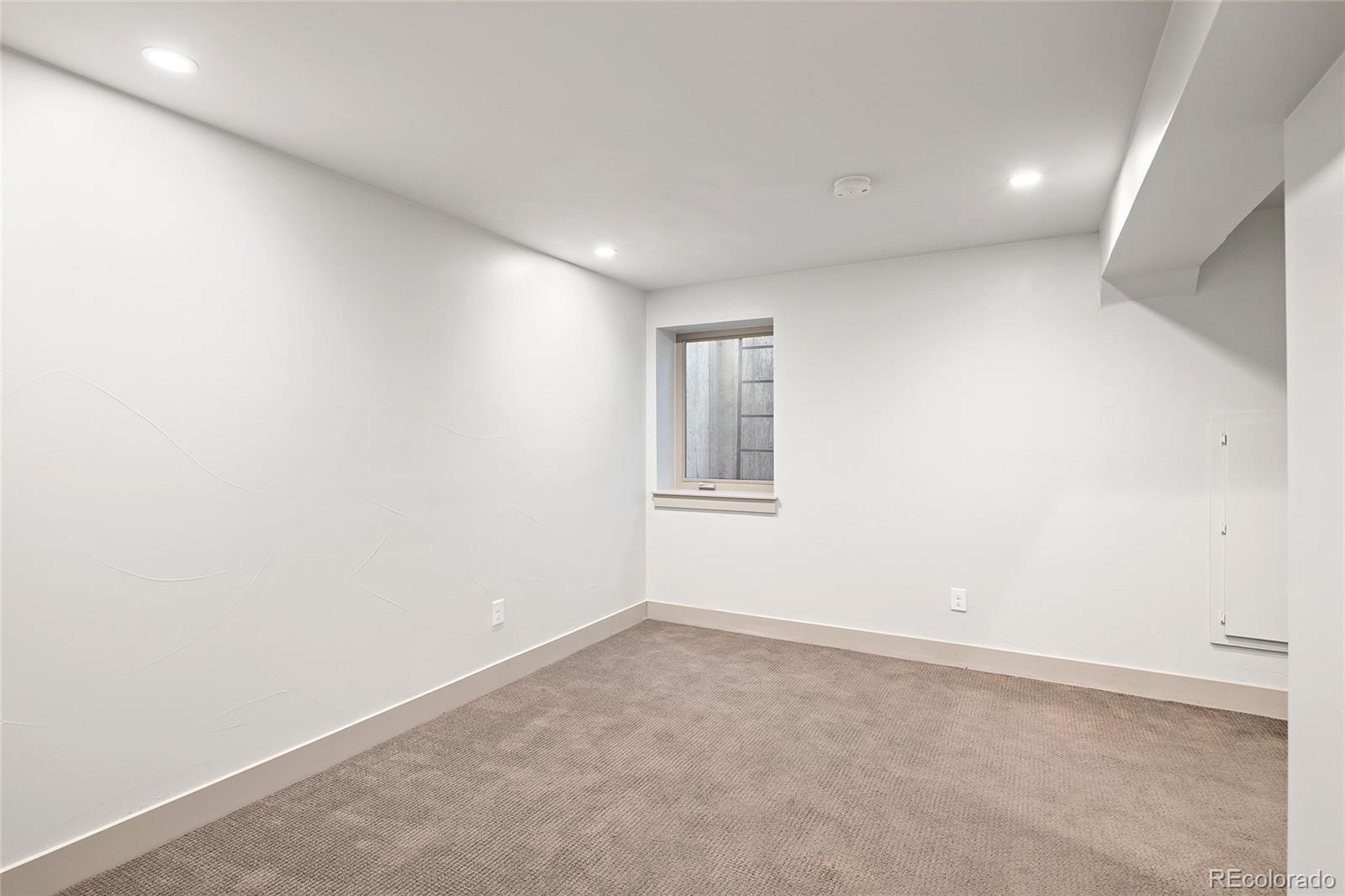 405 Harrison Street Unit: 3