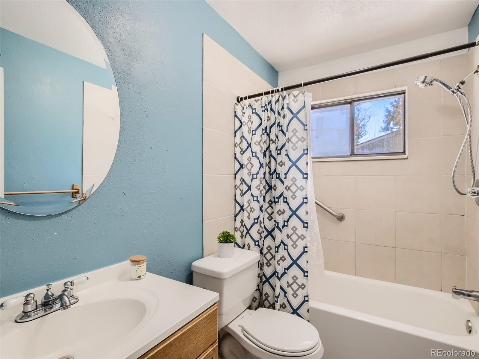 5691 W 35th Avenue Unit: 1F