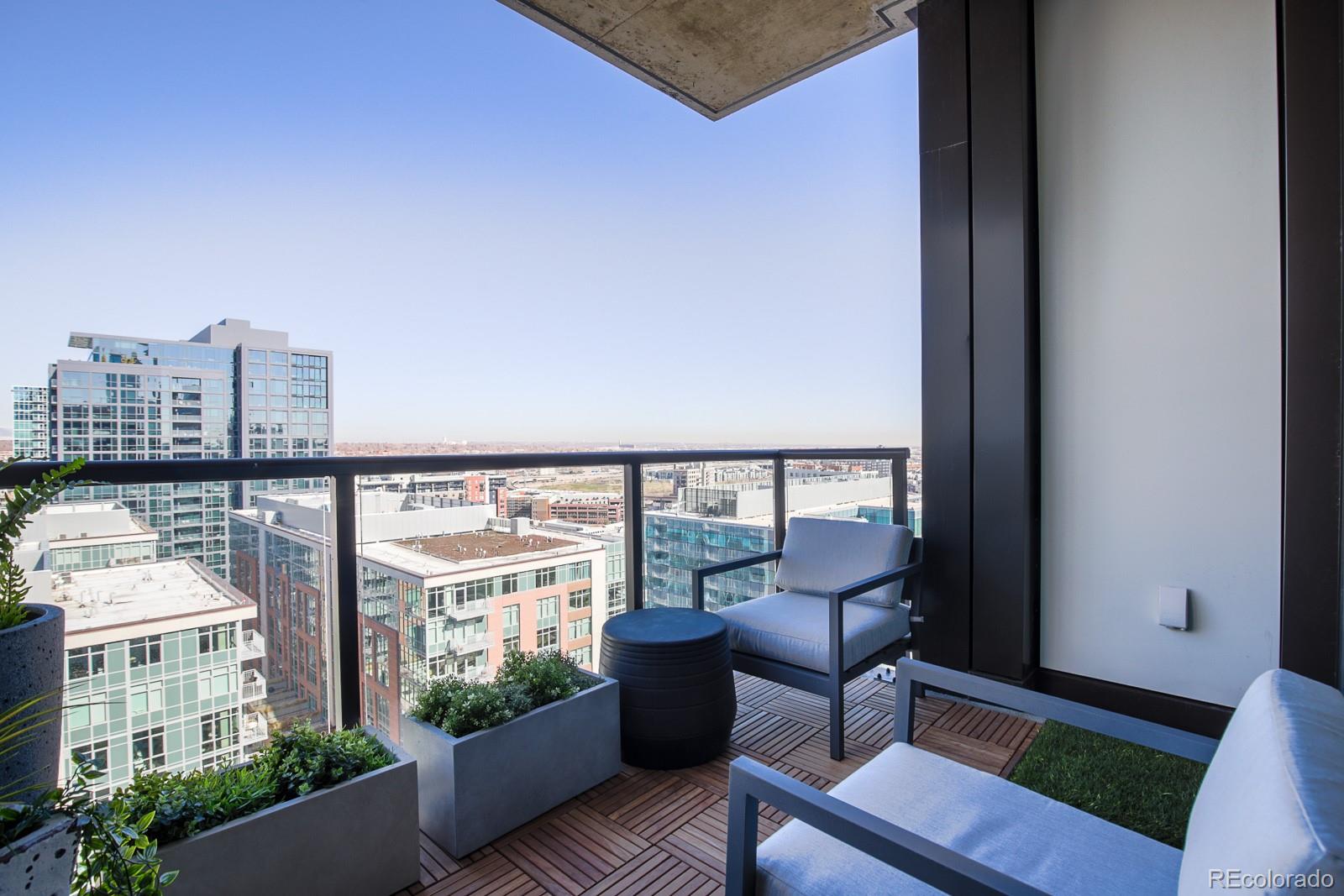 1750 Wewatta Street Unit: 1821-L