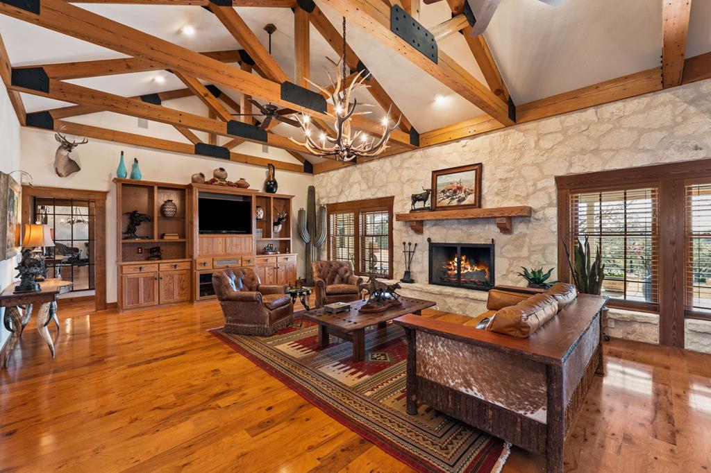 521 Bluff Creek Rd
