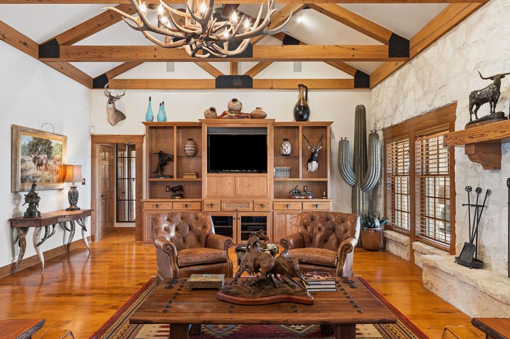 521 Bluff Creek Rd