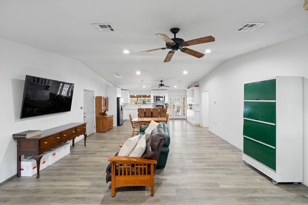 119 E Cherry Ridge