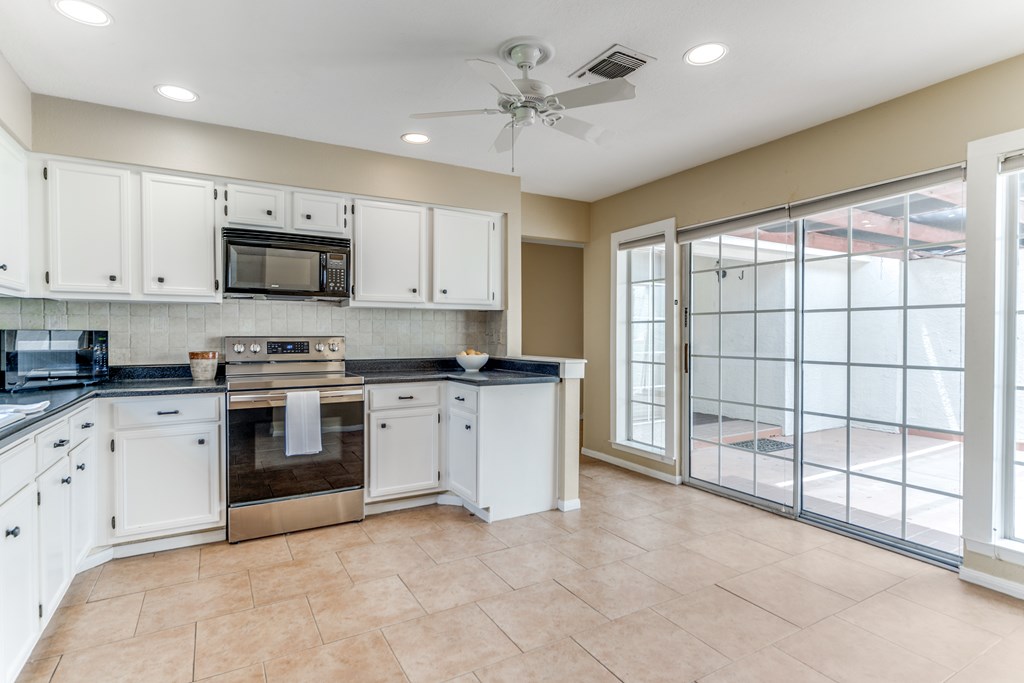 1323 Paragon Place