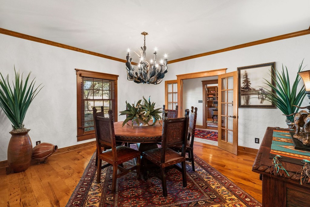 521 Bluff Creek Rd