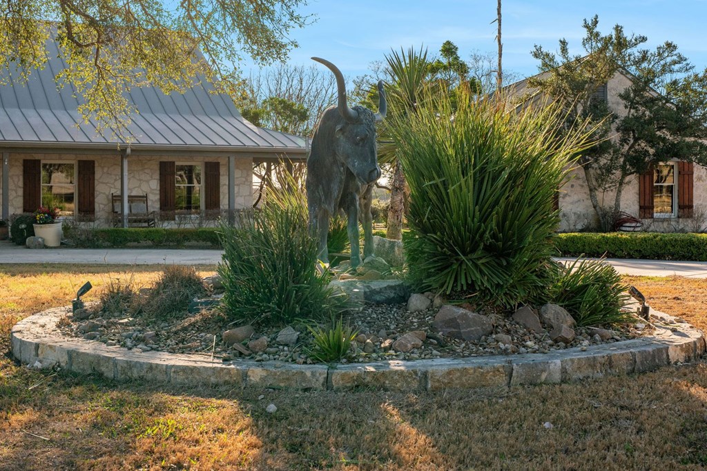 521 Bluff Creek Rd