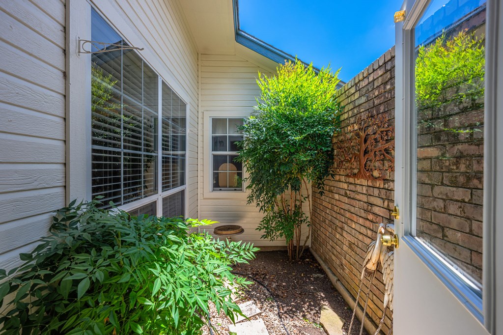 506 Fitch