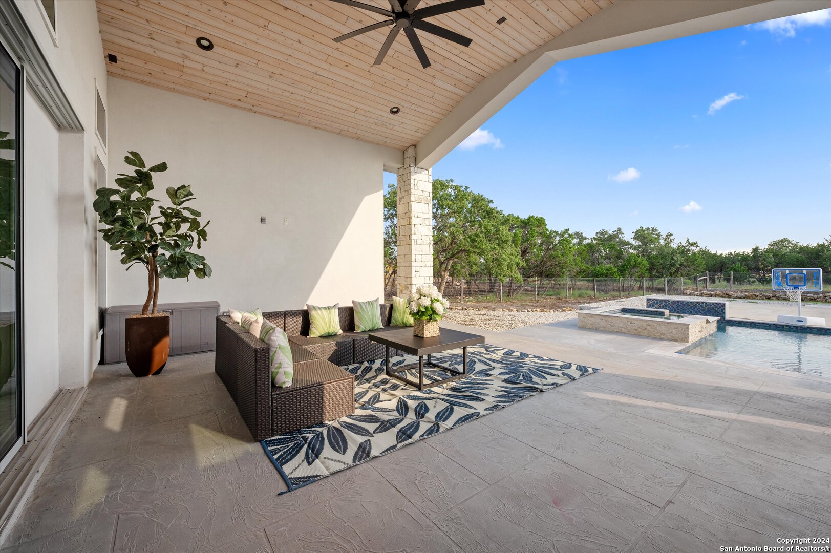 425 RANCH FLS