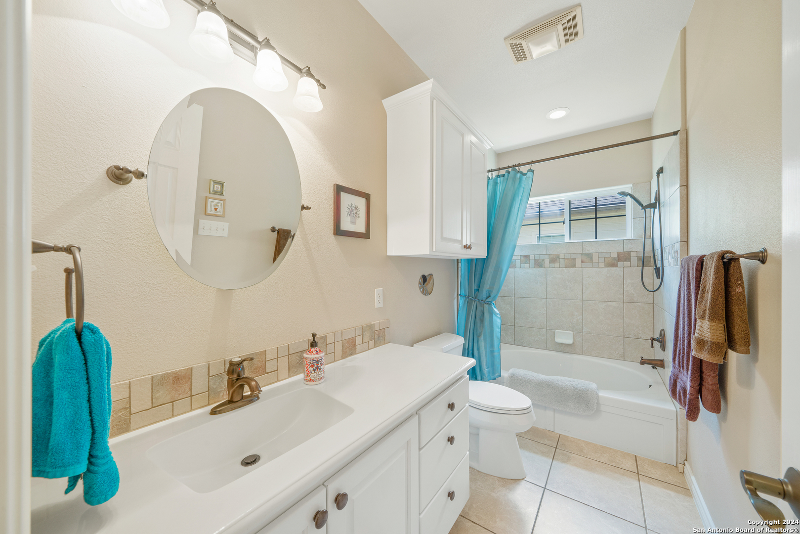 129 W EVERGREEN ST