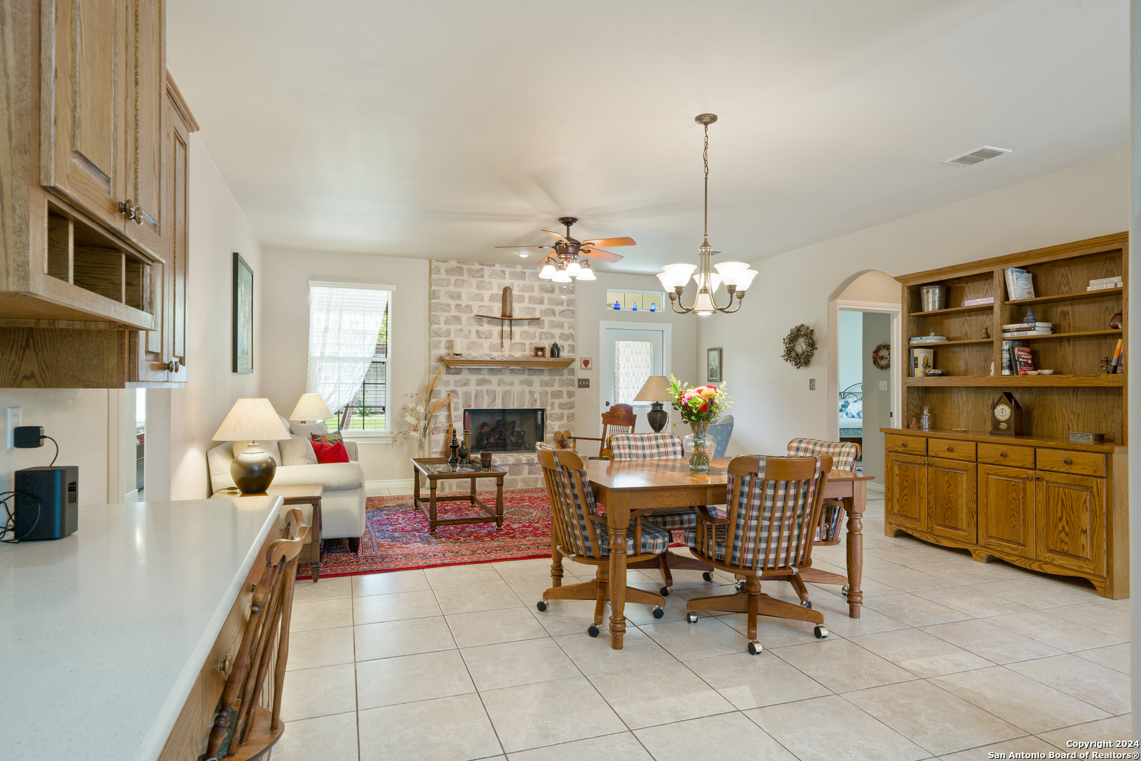 129 W EVERGREEN ST