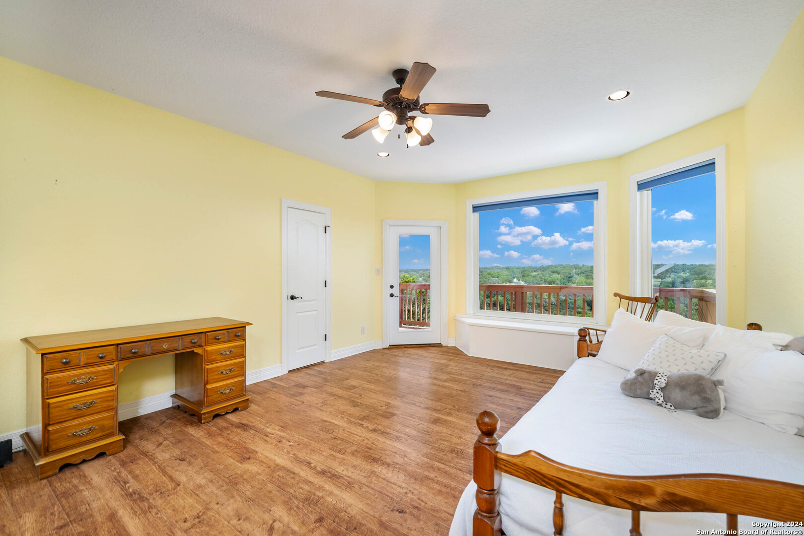 206 Hoskins Trl