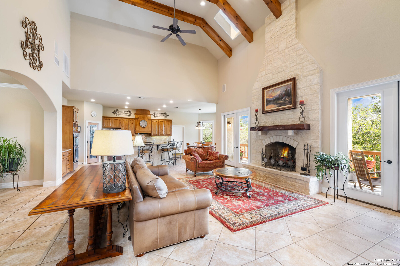 206 Hoskins Trl