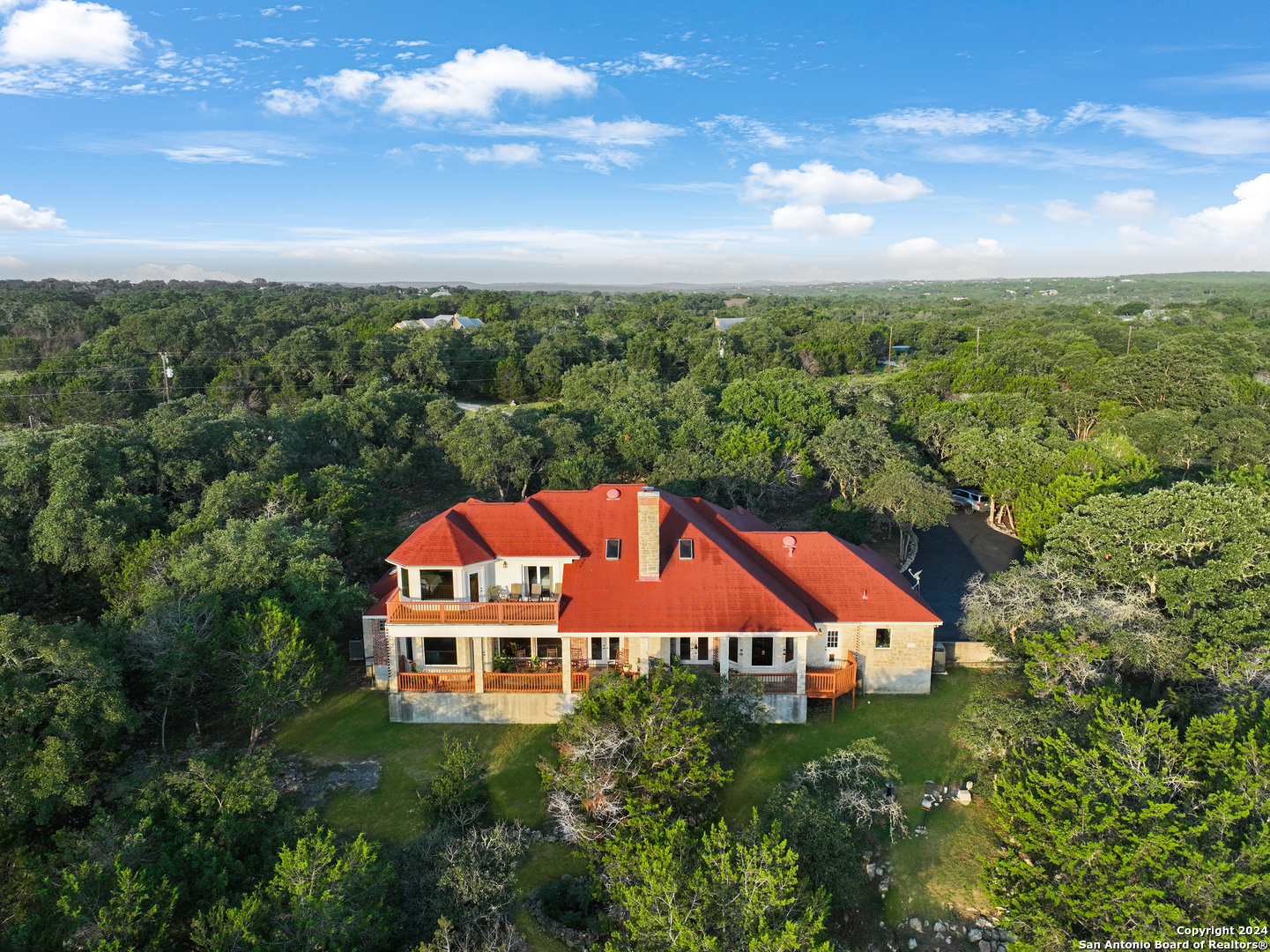 206 Hoskins Trl