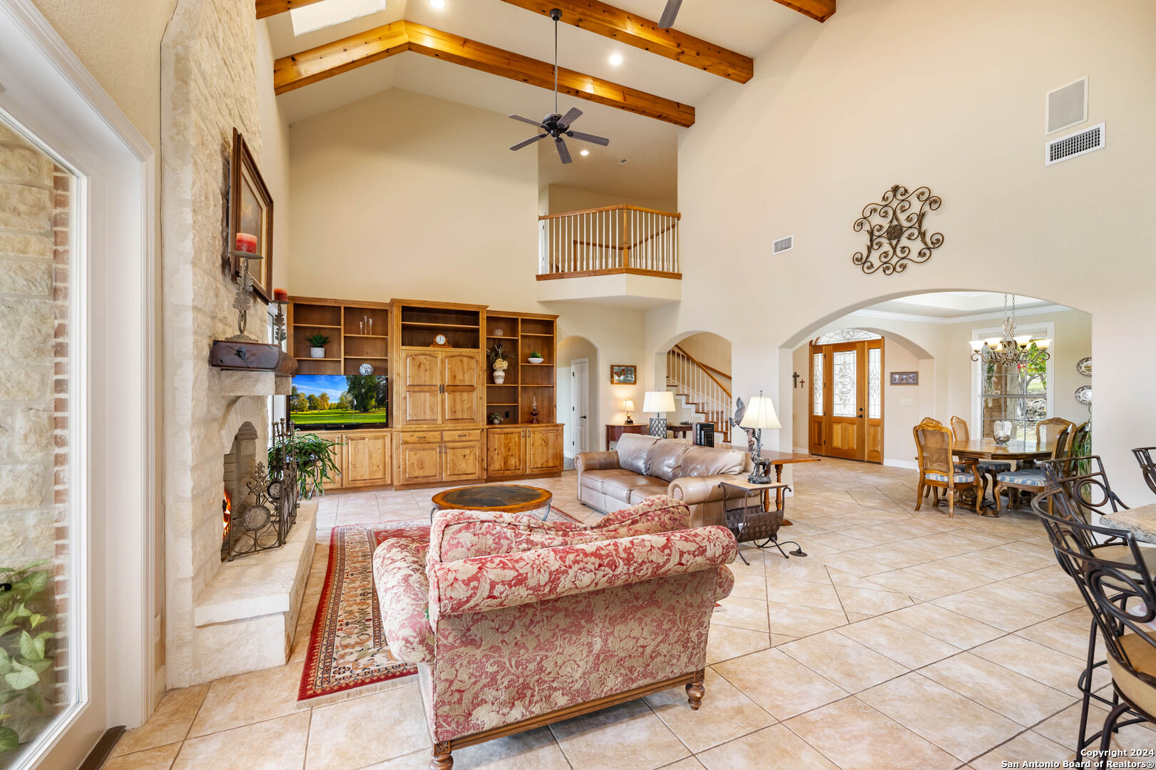 206 Hoskins Trl