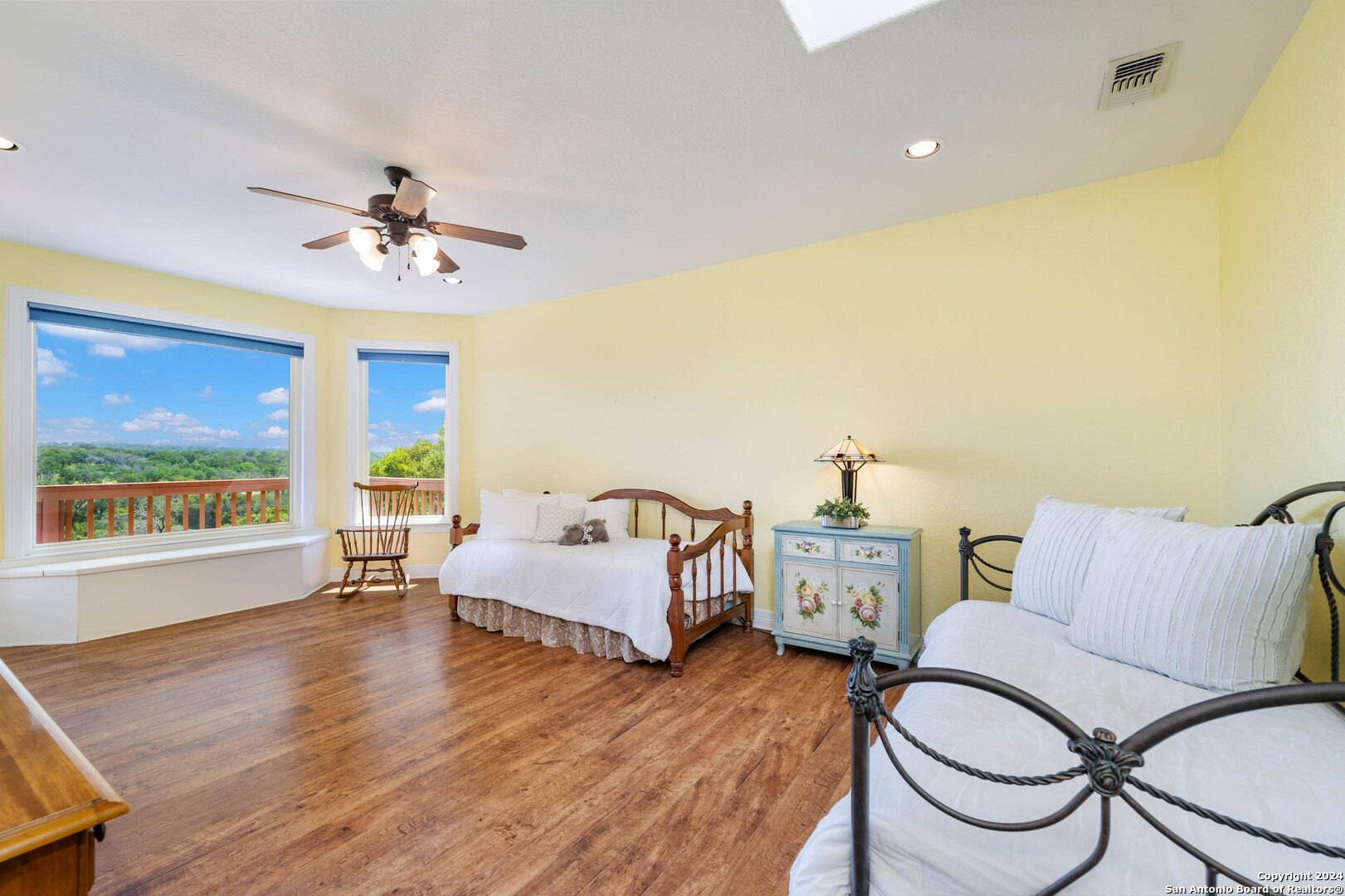 206 Hoskins Trl