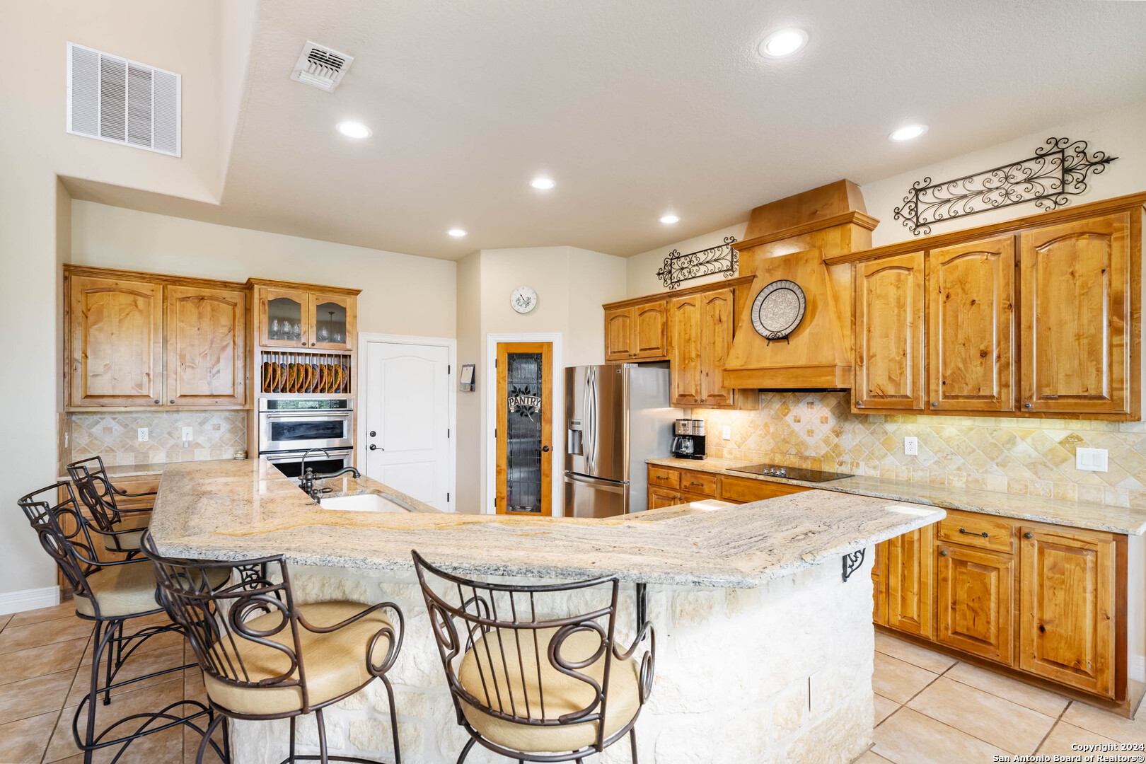 206 Hoskins Trl