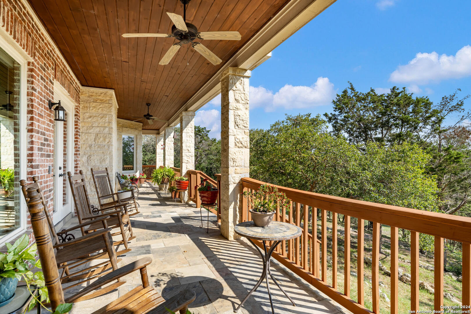 206 Hoskins Trl