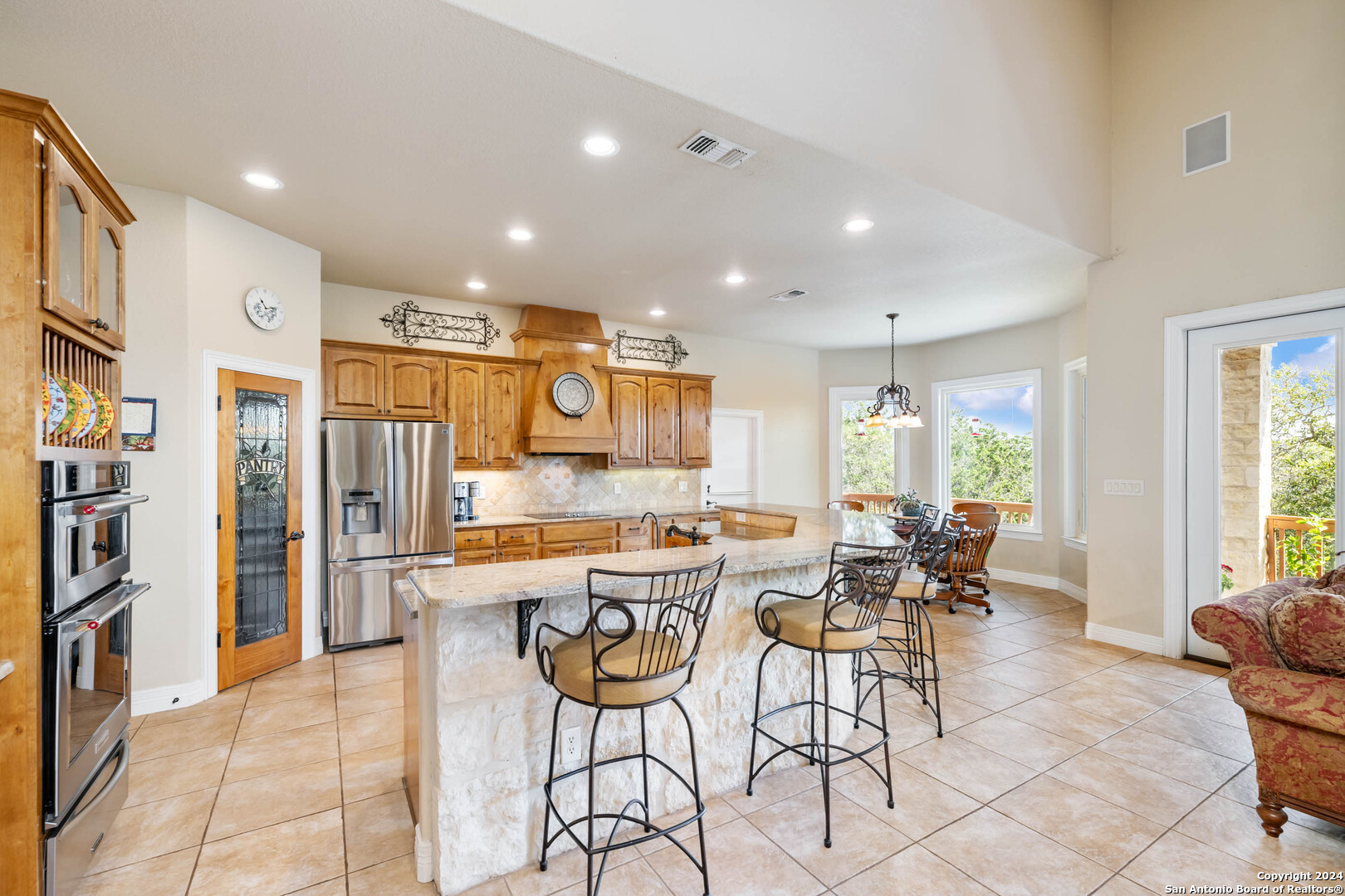 206 Hoskins Trl