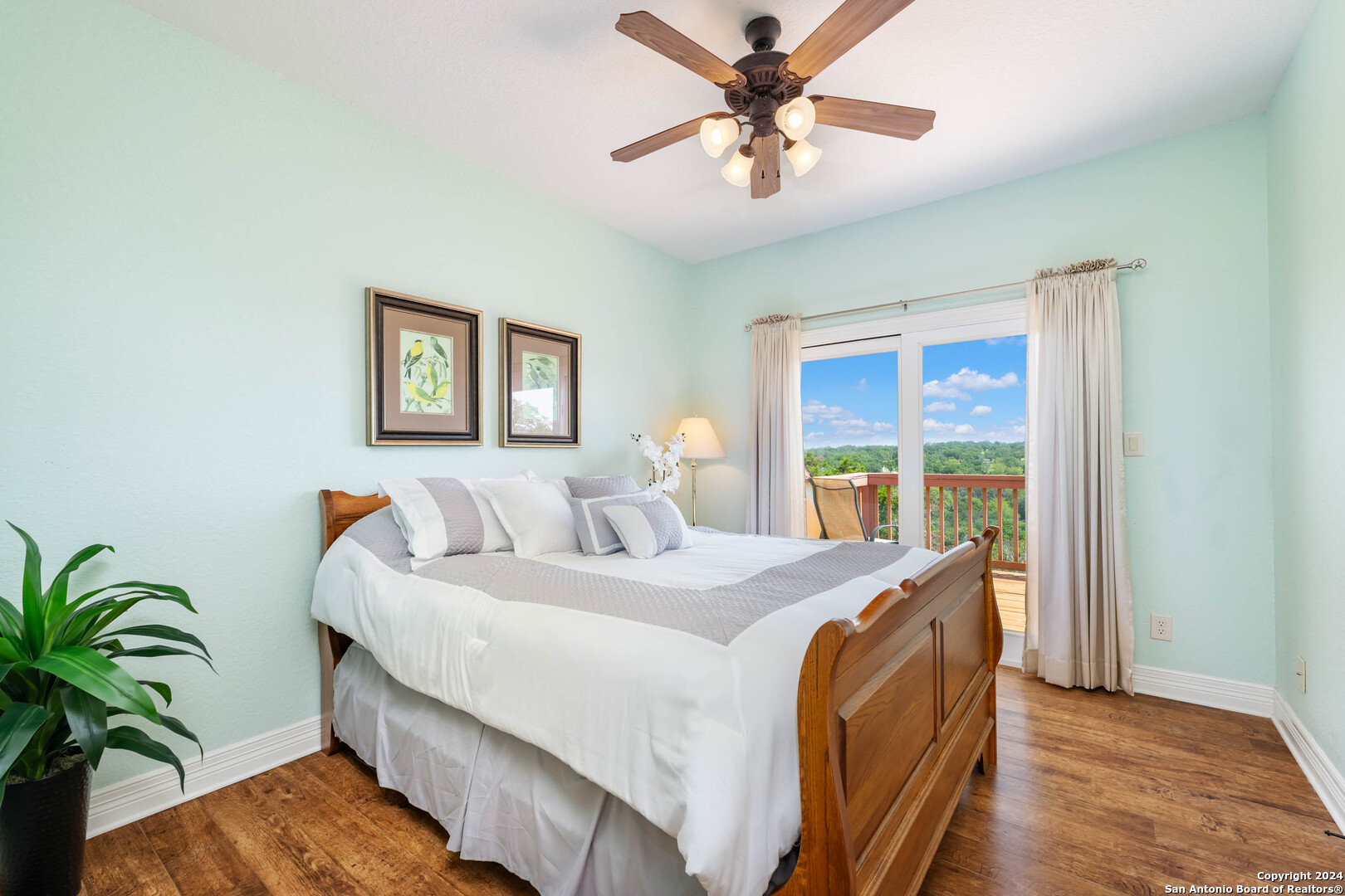 206 Hoskins Trl