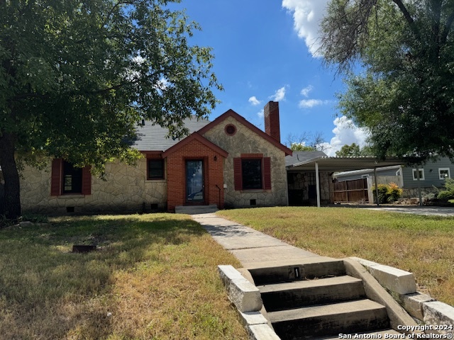 210 Hermine Blvd