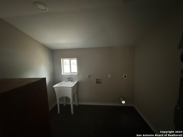 210 Hermine Blvd