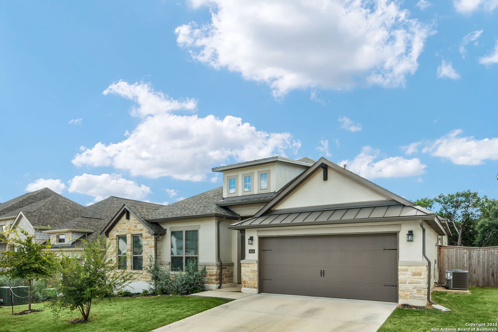 9036 Raven Pointe
