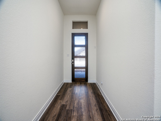 9036 Raven Pointe